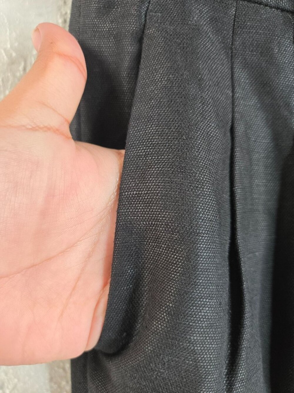 Aritzia Straight Pants 4 Black Pleated Linen Minimalist Heritage Preppy Trousers - Picture 11 of 11